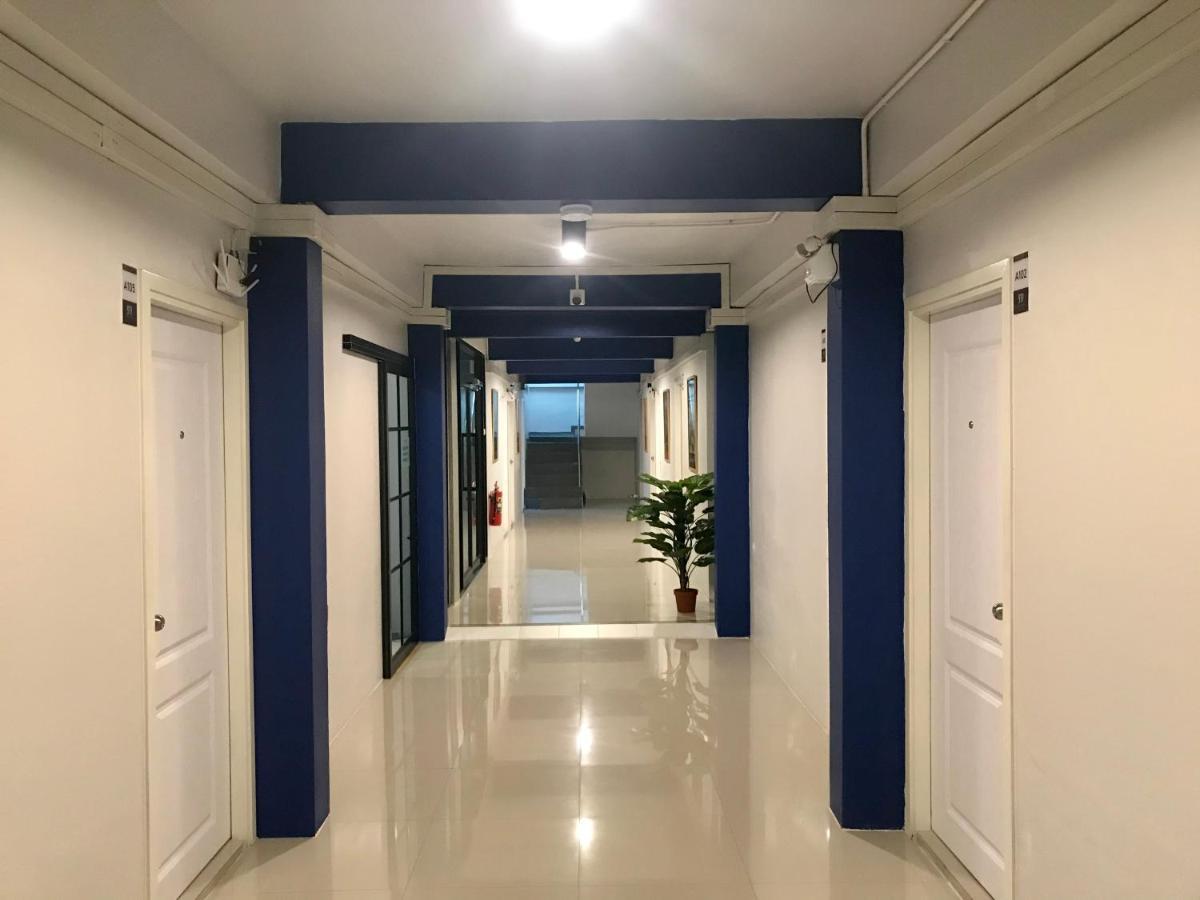 בנגקוק 9Ty Hotel מראה חיצוני תמונה